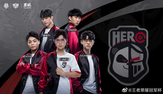 在世界足球 在世界足球