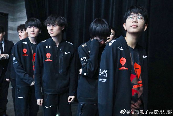 巴赫与新华 巴赫与新华