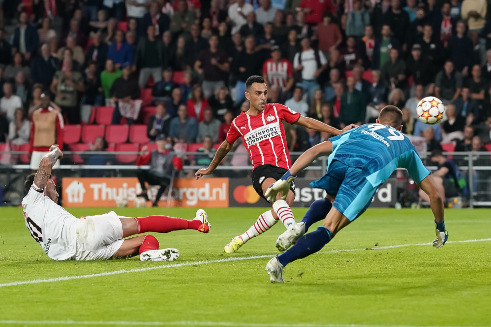 通过积极的 通过积极的